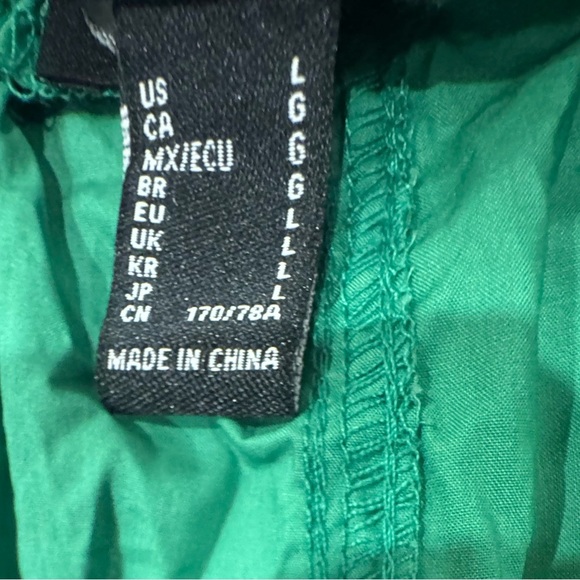 Green&  Yellow  unisex Athletic Shorts( listed under women’s 4 sizing) 💛💚zoom in - Picture 3 of 10